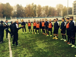 Il selezionatore della "B Italia", Massimo Piscedda durante un allenamento pre-gara. 