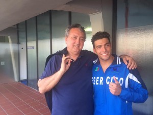 Il presidente FIN Paolo Barelli con il neo campione italiano Gabriele Detti agli Assoluti Italiani. 