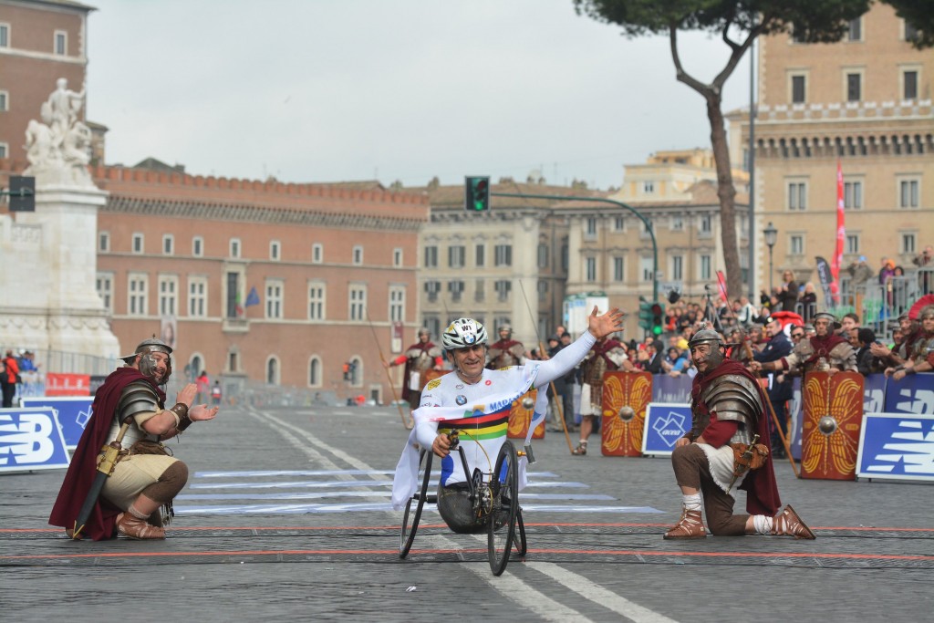 Alex Zanardi vincitore di una edizione della Matatona di Roma