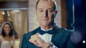 Un frame dello spot di Eurosig, che vede il ct dell'Albania, l'italiano Gianni De Biasi nel ruolo di testimonial