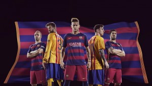 Una immagine della nuova maglia del Barça prodotta da Nike con lo sponsor Qatar airways