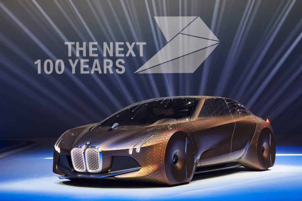 BMW-VISION-NEXT-100-images-29