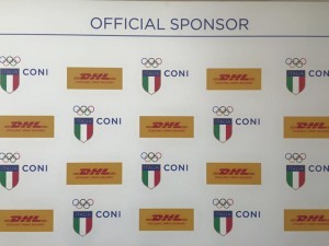 Il backdrop CONI-DHL in vista di Rio2016