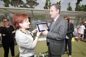 il presidente Sergio Mignardi insieme al presidente della CER, Ruth Dureghello durante un evento al centro Giulio Onesti