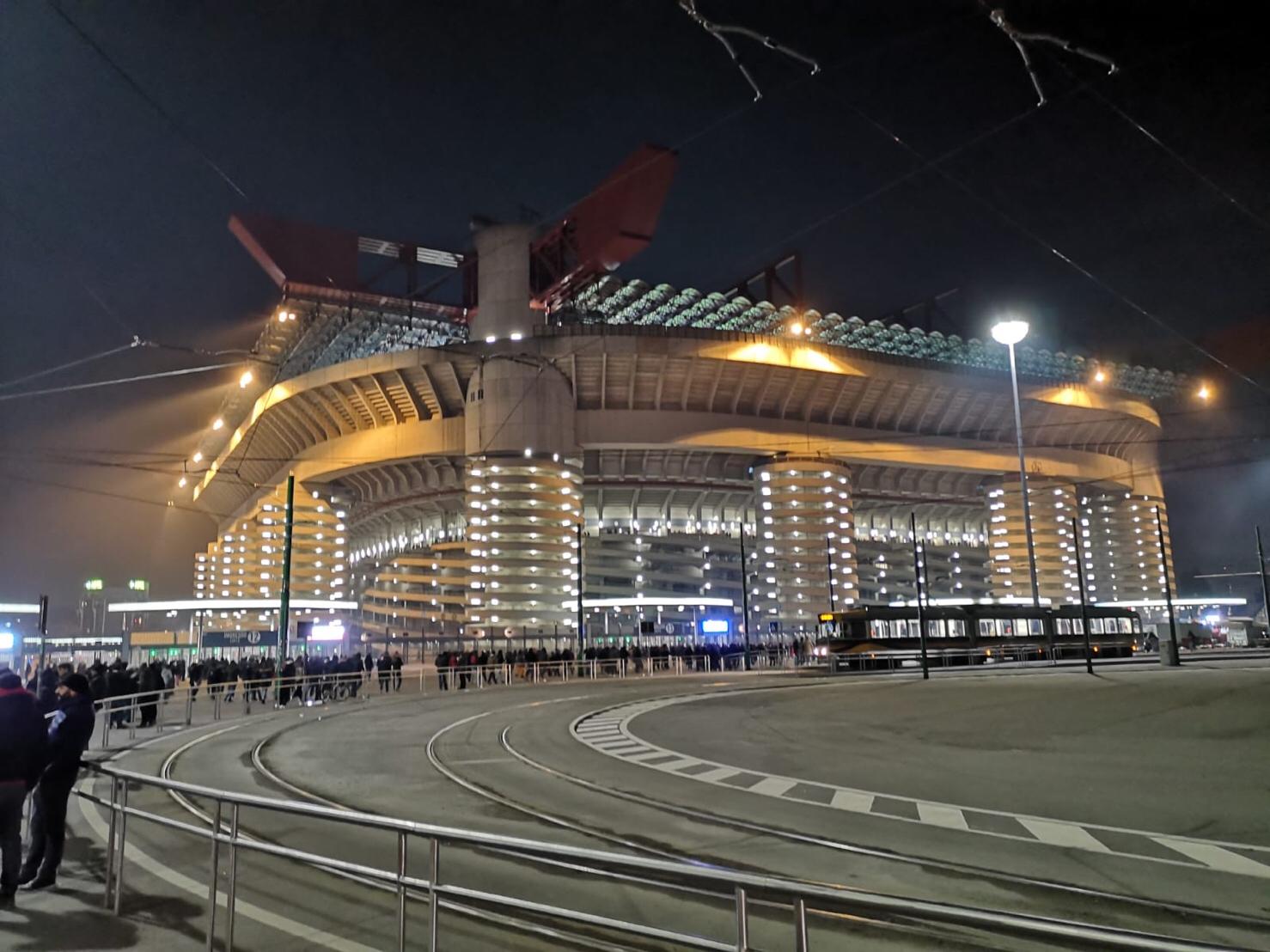 Afbeeldingsresultaat voor stadio san siro milan juventus