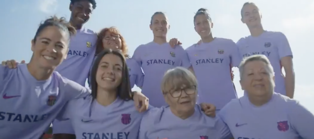 Barcellona, presentata la seconda maglia: FOTO e VIDEO